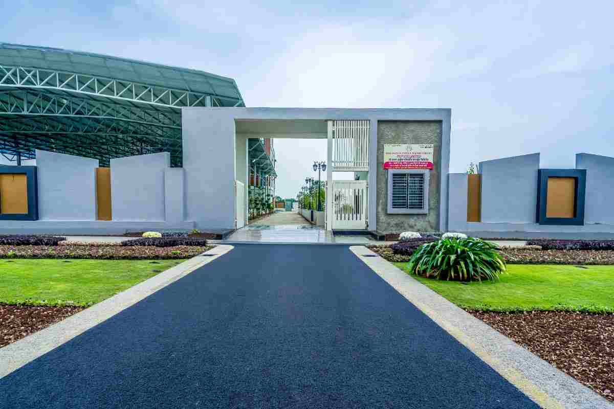 Maa Kavya Resort
